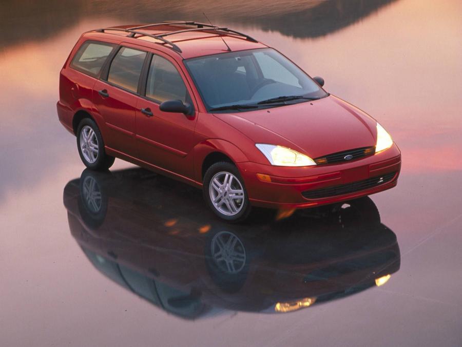  Ford Focus Wagon 1999 года  (фото 19 из 75)